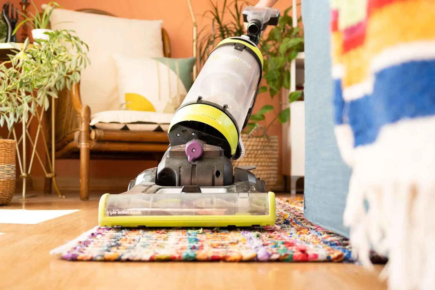 should-you-dust-or-vacuum-first-5217140-05-c4670cf2db114ed2946e7df0ffbadafb